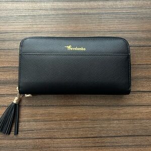 Black wallet